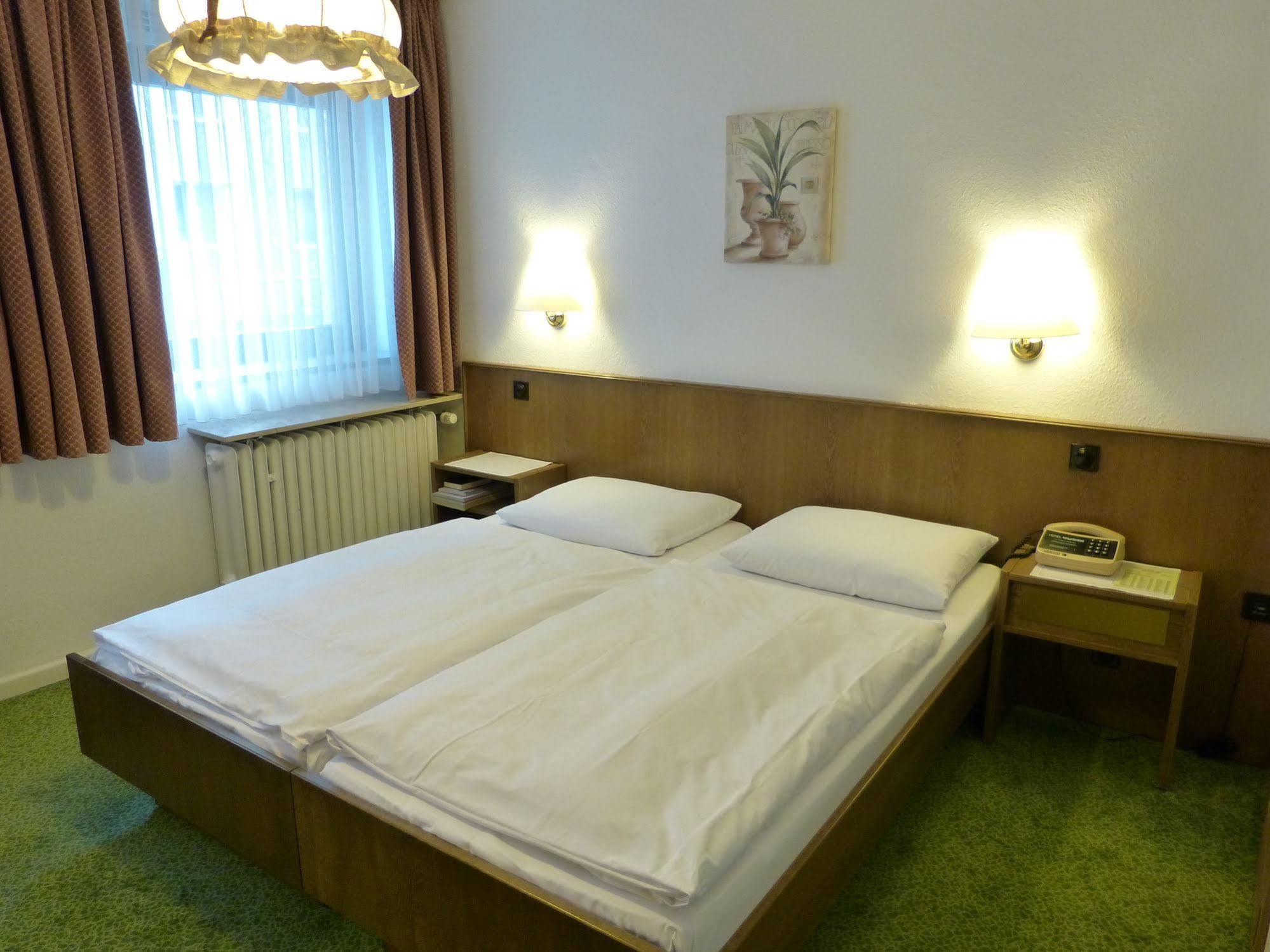Hotel Wurms Düsseldorf Extérieur photo
