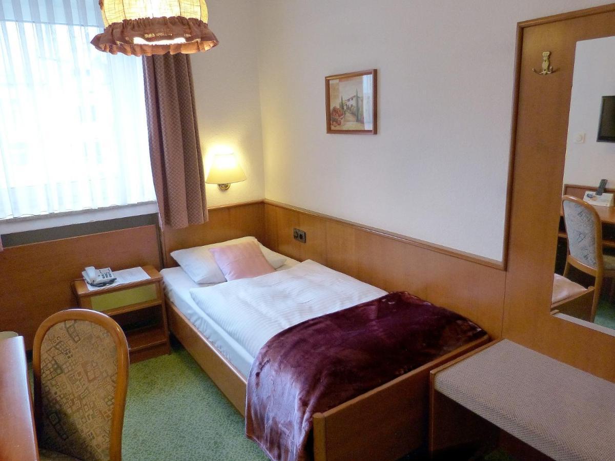 Hotel Wurms Düsseldorf Extérieur photo